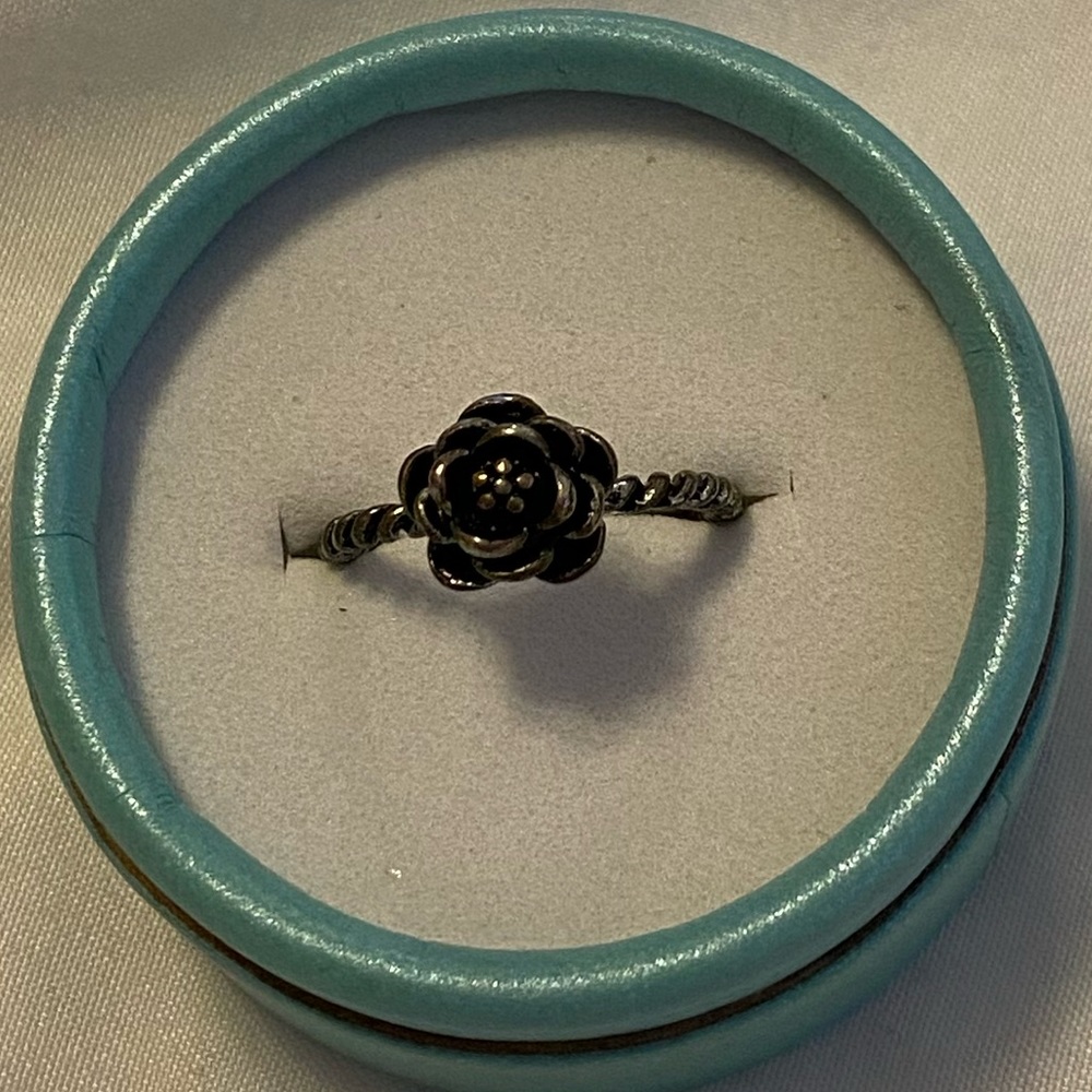 Black Rose Ring